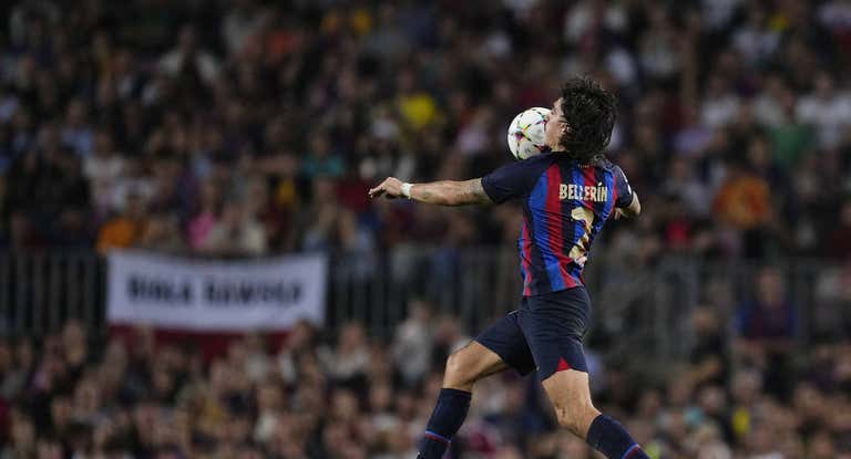Palo para Bellerín: Xavi lo descarta y no estará ante su Betis
