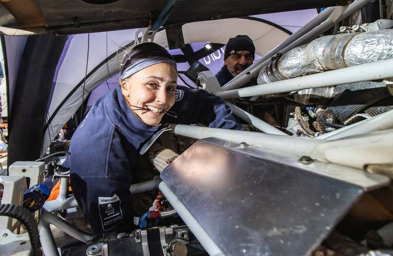 Dos mecánicas que rompen barreras en el Dakar: «Tienes que hacer el doble para que te valoren la mitad»