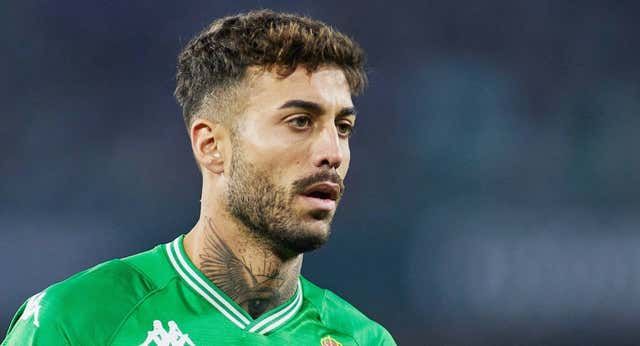 Víctor Camarasa es ofrecido y el Cádiz se lo piensa