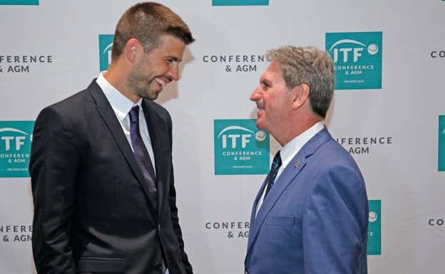 Gerard Piqué y David Haggerty en agosto de 2018.  Gregg Newton / AFP