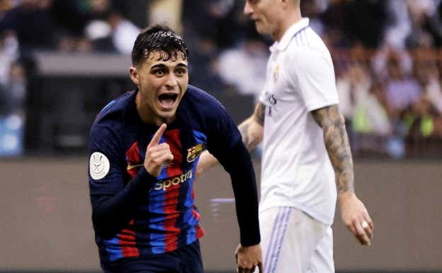 Pedri celebra el tercer gol en la final de la Supercopa. Reuters