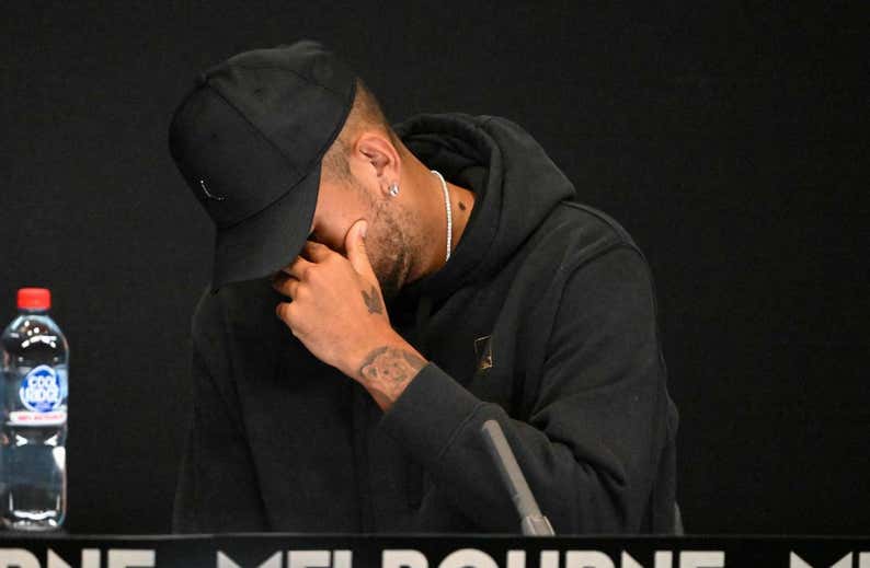 Shock en el Open de Australia: un Kyrgios "devastado" se retira lesionado
