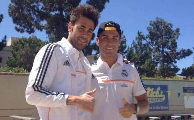 Tomás Mejías, con Cristiano Ronaldo.  INSTAGRAM: @tomasmejiaso