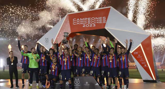 Tres helicópteros desde Málaga y dos desde Algeciras: así viajará el Barça a Ceuta