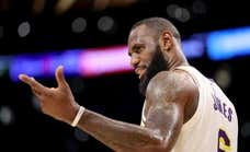 LeBron James sigue siendo 'El Rey' para los aficionados