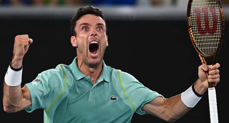 Roberto Bautista celebra su triunfo sobre Andy Murray.