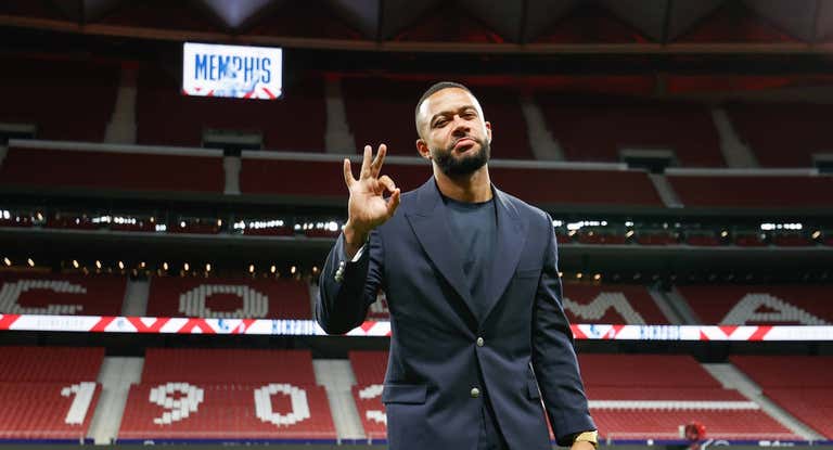 Memphis Depay se siente cómodo en su nueva casa, el Metropolitano, el estadio del Atlético de Madrid.