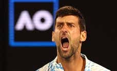 Novak Djokovic ruge en Australia y acecha el récord de Rafael Nadal