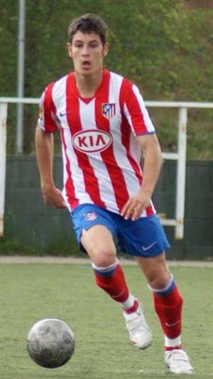 Juan Cruz jugando con el juvenil del Atlético de Madrid.