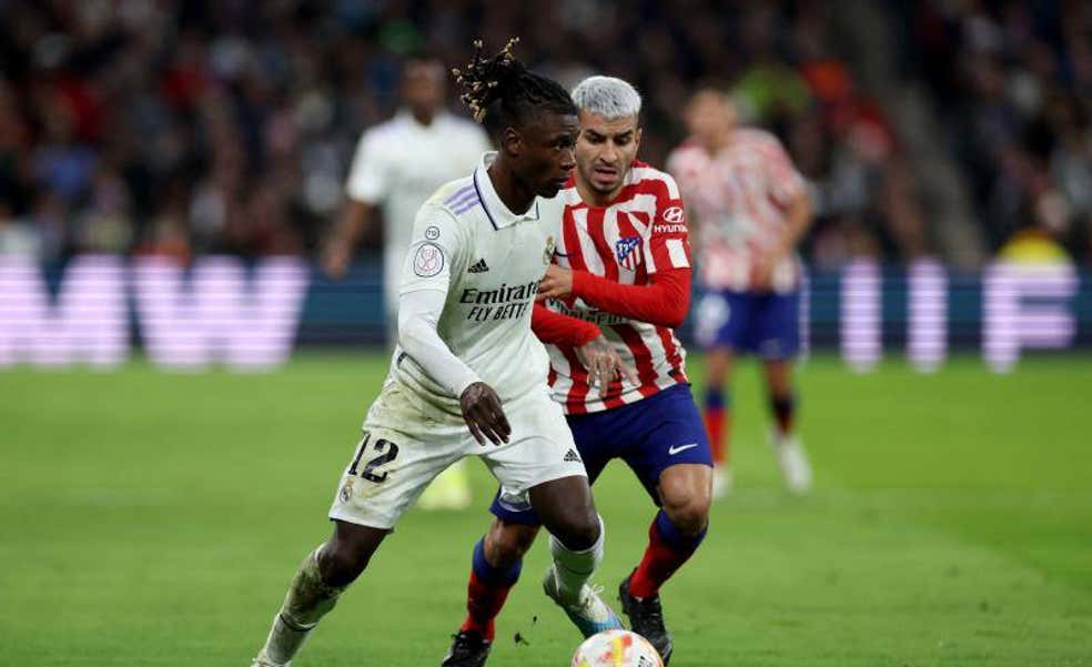 Camavinga se 'disfraza' de Lizarazu ante el problema del Real Madrid en los laterales