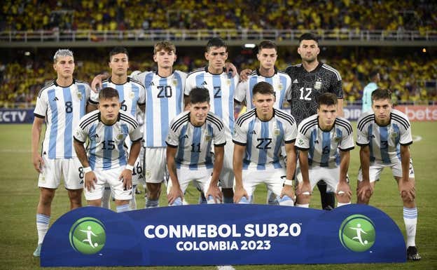 Once inicial de Argentina ante Colombia. @Argentina