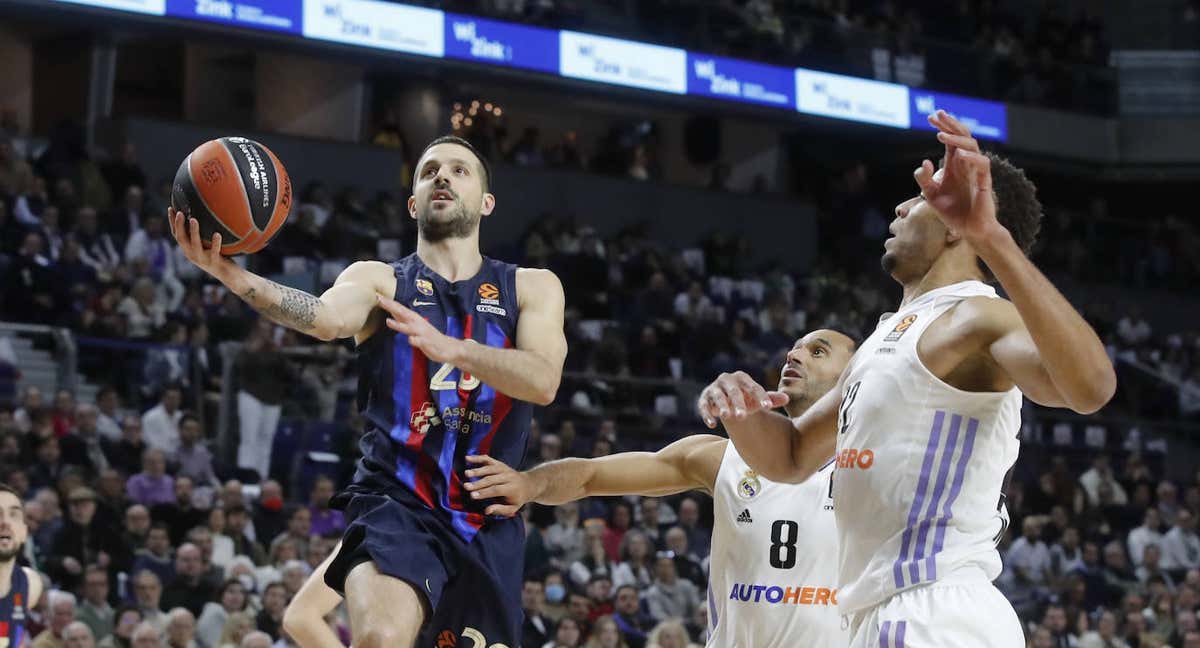 Nico Laprovittola ante el Real Madrid.