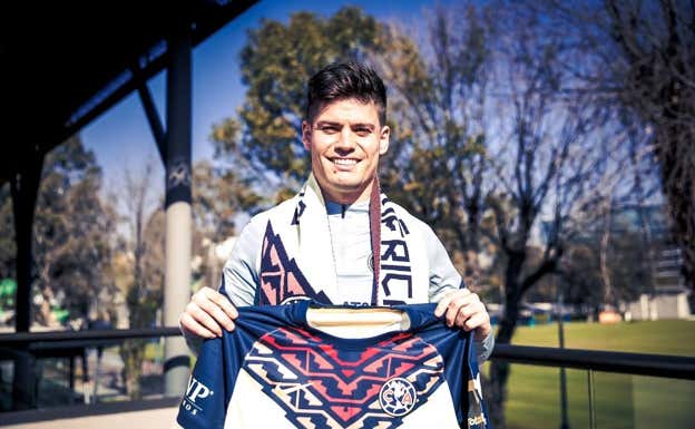 Jorge Meré, durante su presentación con el América. @ClubAmerica