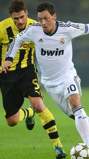 Özil durante un partido con el Real Madrid.