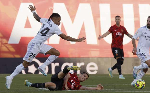 Mariano, jugando contra el Mallorca. EFE