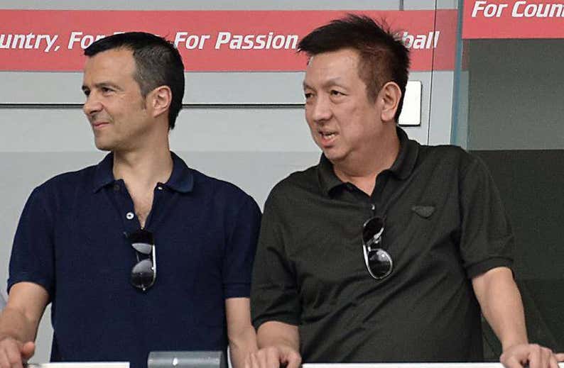 El Valencia busca entrenador a dos bandas