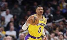 Los Lakers comienzan su reconstrucción y envían a Russell Westbrook a los Jazz