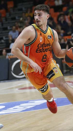 Guillem Ferrnado, en un partido con Valencia Basket.  ACB MEDIA/M.A. POLO