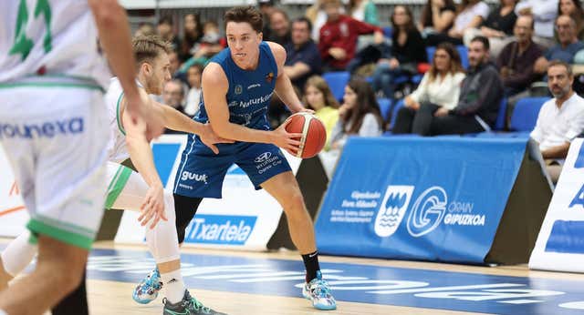 Justin Jaworski, el ‘quarterback’ que la está rompiendo en el Gipuzkoa Basket
