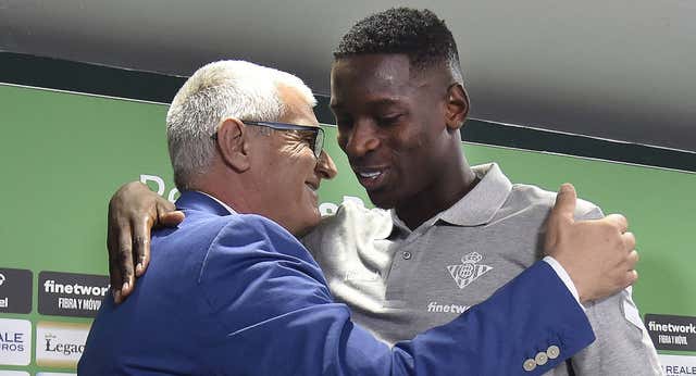 Antonio Cordón comunica su decisión de abandonar el Betis
