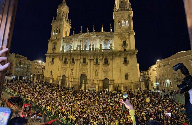 La Marea Amarilla invade Jaén para celebrar el título de Copa