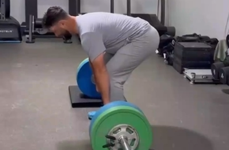 El entrenamiento de Jon Rahm: levantar 150 kilos en peso muerto y ejercicios de explosividad