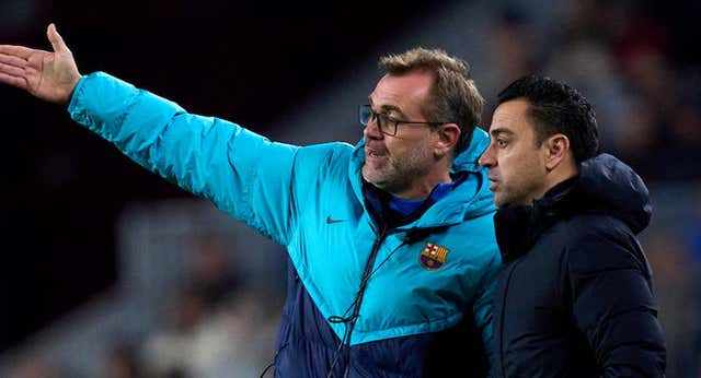 Xavi modifica el plan: confianza en el once y menos intervencionista