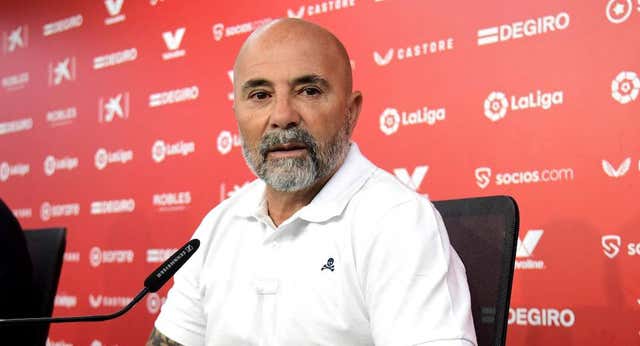 Sampaoli: “Por nuestra situación, no podemos separar el partido de mañana y el del domingo”