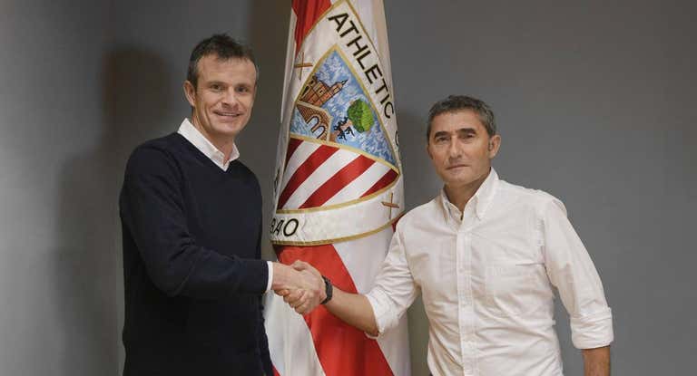 Jon Uriarte y Ernesto Valverde, tras la renovación del entrenador.