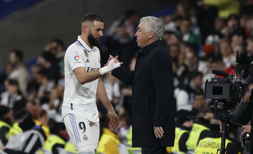 Algo pasa con Benzema