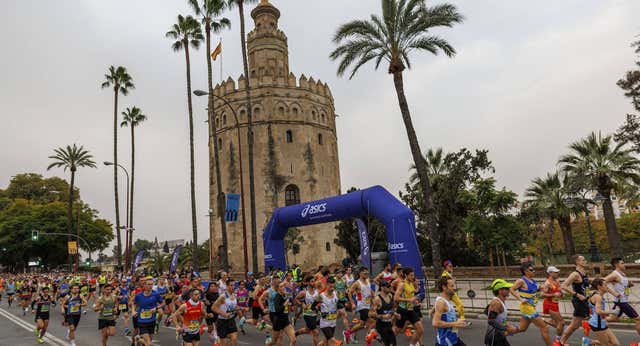 Sevilla vive su fiesta del maratón con premio para los españoles