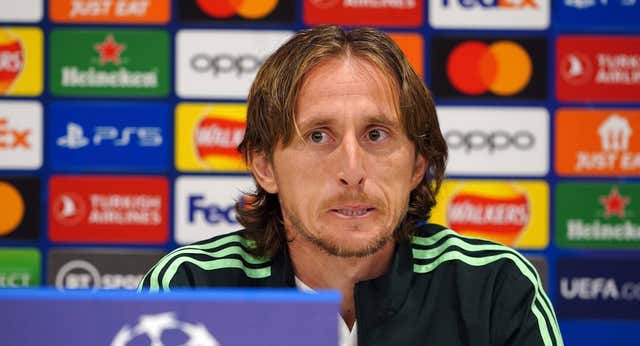 Diez segundos interminables que encierran todo lo que le duele a Luka Modric