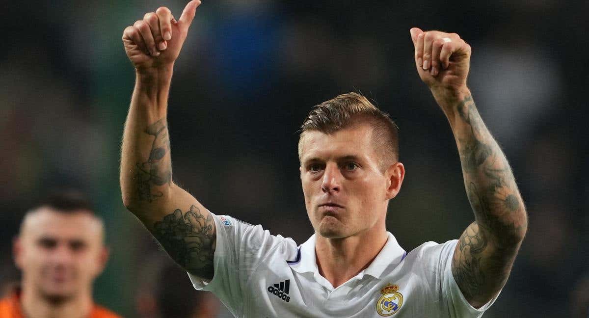 ¡Toni Kroos viajó a Liverpool... para jugar!
