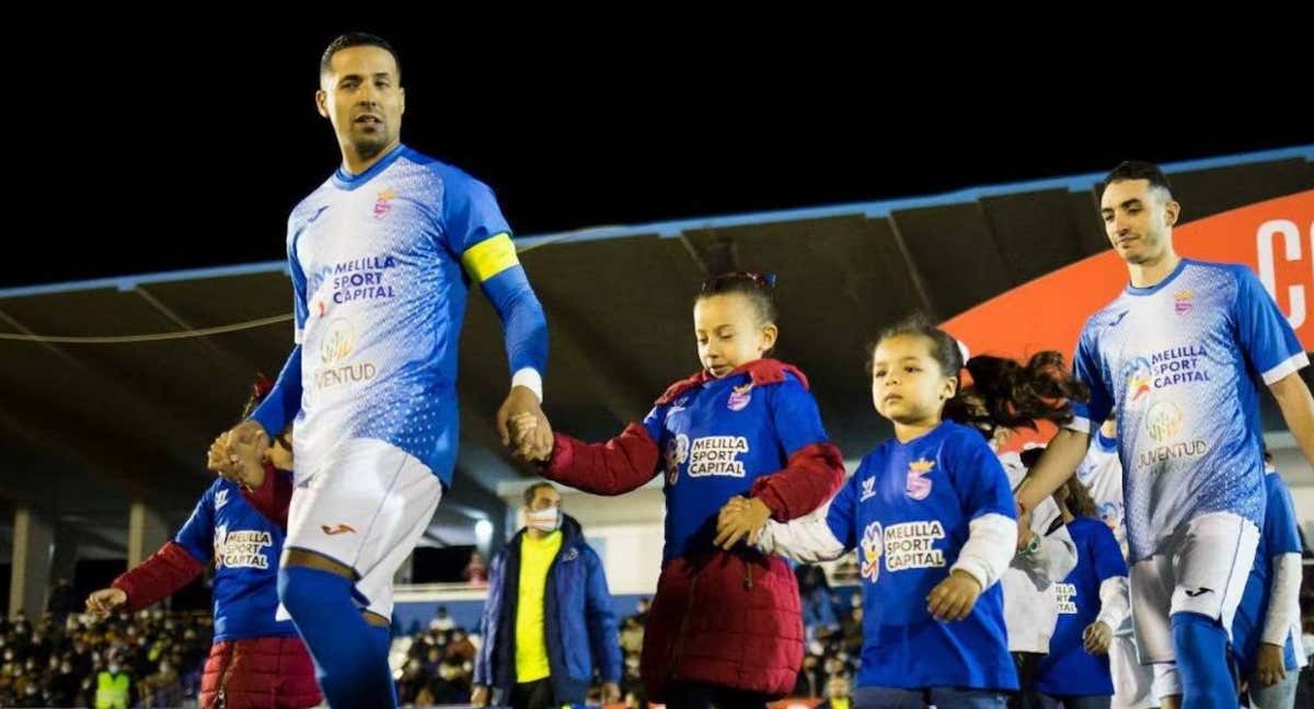 Los jugadores del Huracán Melilla en el duelo ante el Levante. /Huracán Melilla.