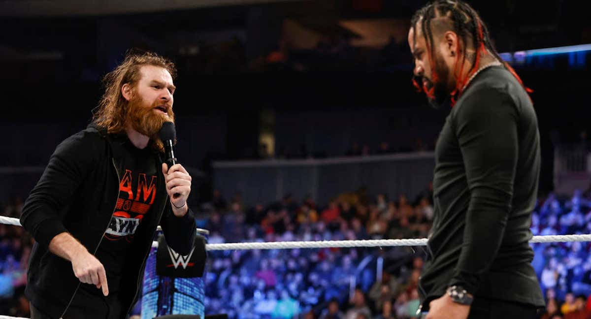 Sami Zayn y Jimmy Uso hablan durante SmackDown./WWE