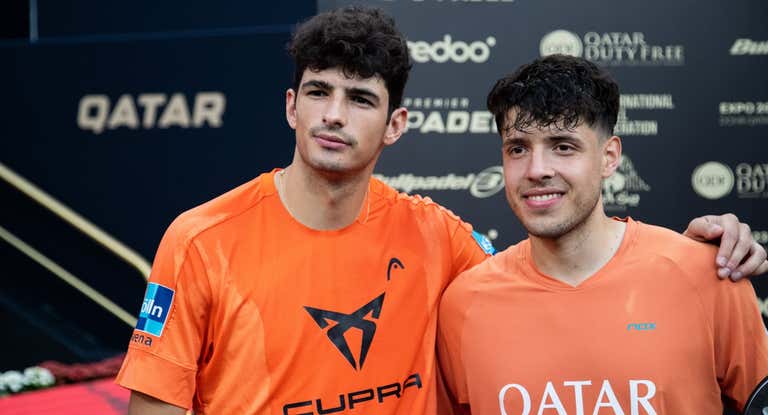 Tapia y Coello durante un partido en Qatar.
