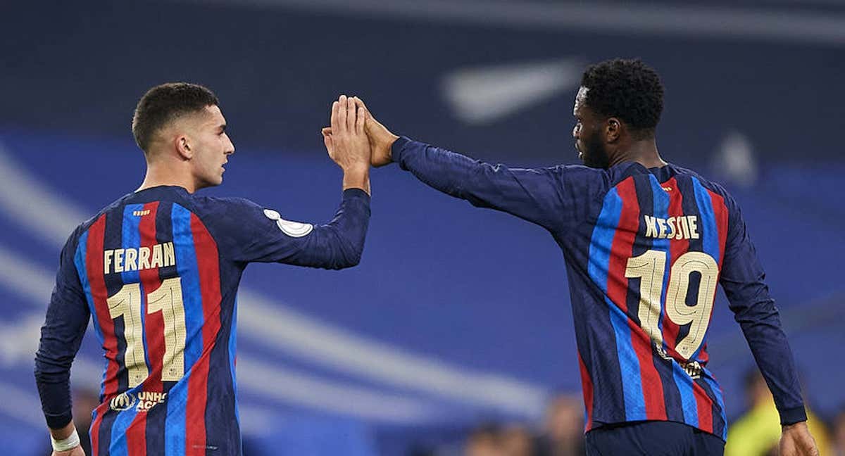 Ferran Torres y Kessie, en el Bernabéu./GETTY