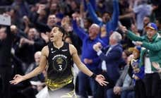 Vuelve Curry y los Warriors tienen un mes para salvar la temporada o hacer historia
