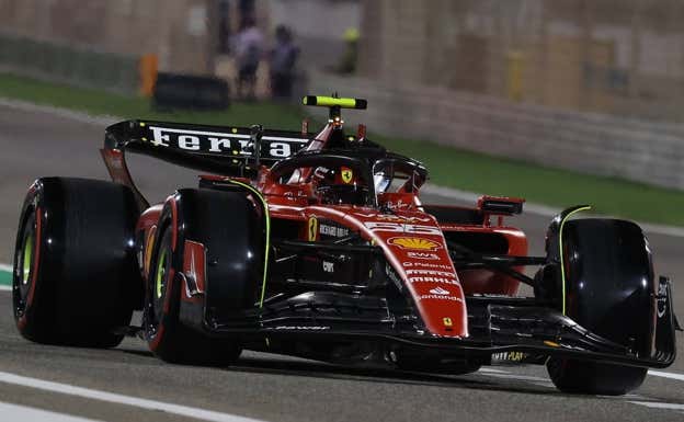 Carlos Sainz, en la sesión de clasificación de Baréin. EFE/EPA/Ali Haider