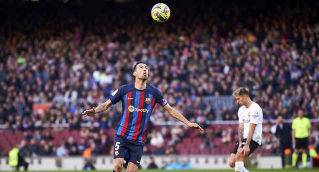 Sergio Busquets altera el ‘Excel’ de Mateu Alemany con una asistencia de oro