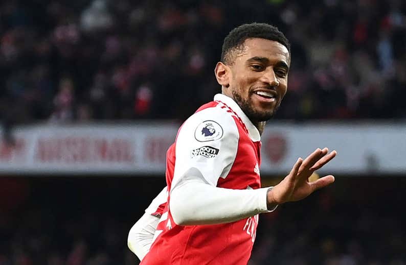 Reiss Nelson, una explosión en el momento perfecto para el Arsenal