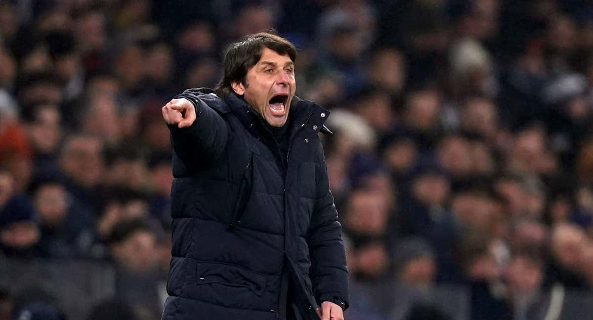 Conte durante el partido ante el Milan.