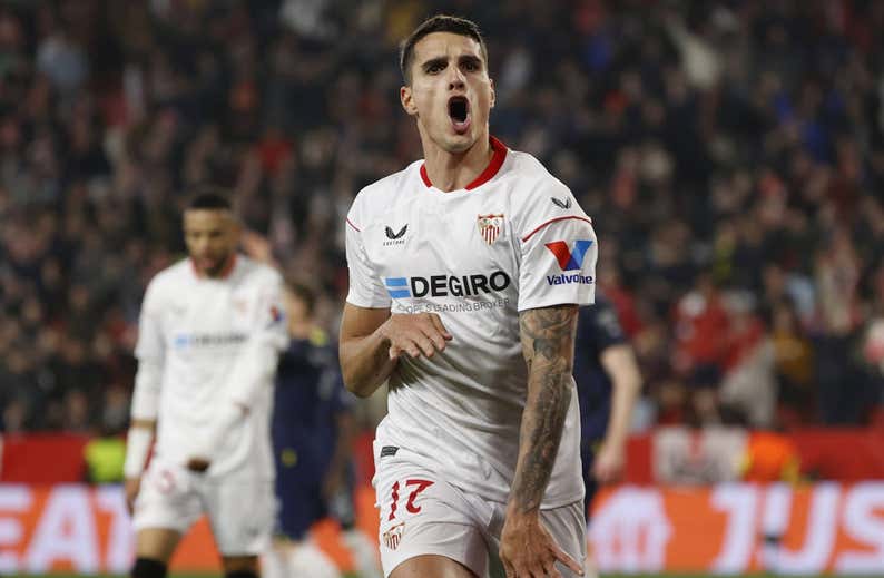 El Sevilla coge aire cuando Sampaoli cambia el plan