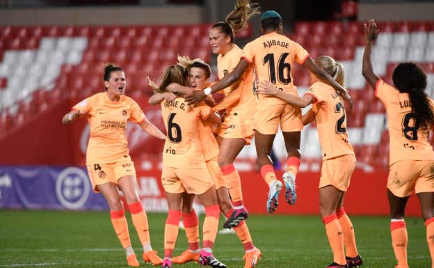 El Atlético consigue la victoria ante el Granada.  EFE