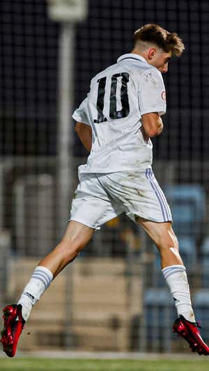 César Palacios.  REAL MADRID