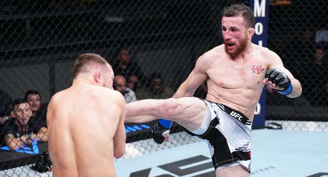 Dvalishvili se exhibe en Las Vegas y hunde a Petr Yan