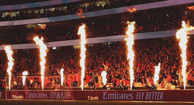 Benfica, el mejor equipo del momento contra la maldición más famosa del fútbol