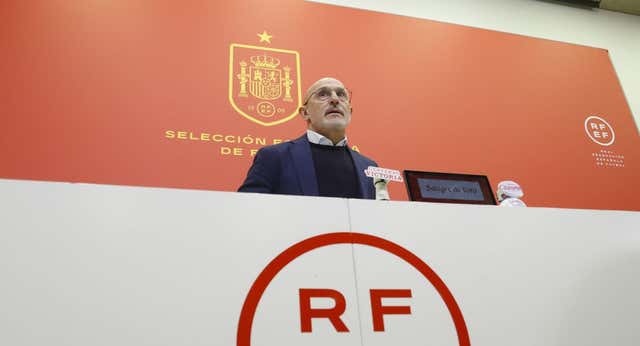 Luis de la Fuente se cansa del tema Sergio Ramos: «El que se despide es él con una carta»