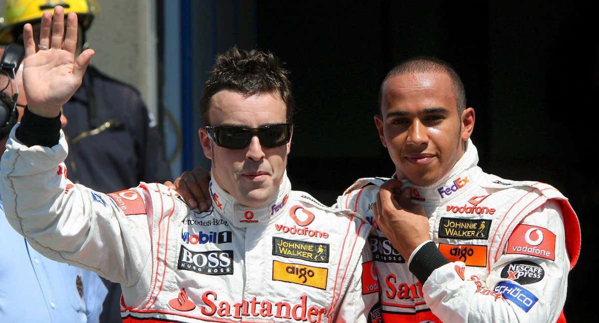 Lewis Hamilton y Alonso, en su época en McLaren en 2007. /EFE