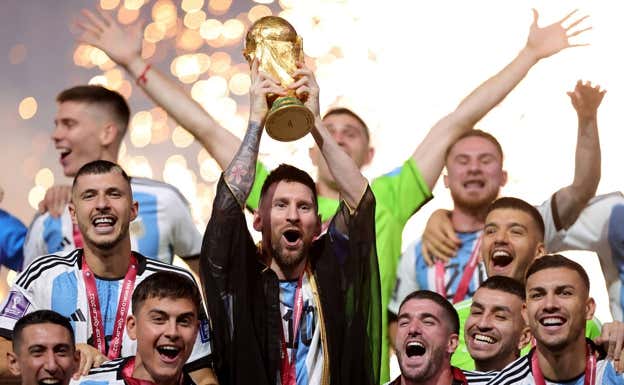Scaloni: «Messi va a seguir viniendo hasta que él diga lo contrario»